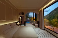 Moonlight Treasure Box Hotel Hotels near Lijiang City Museum