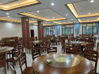 Rucheng Deshou Hill Hotel