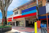 Oyo 91354 Hotel Mutiara Hotels in Padang Bulan Selayang I