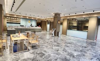 Chifeng Yunji Future Boutique Hotel