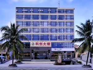 Four Seasons Hotel (Lingshui Qingshuiwan)