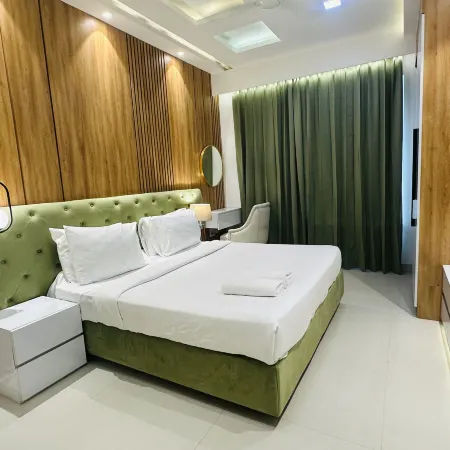 Hotel ELite Millennium City Gurgaon