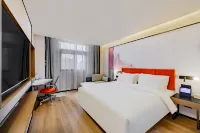 Fengdu Hotel (Wuhe Rundu Central Plaza) Hotels in Wuhe