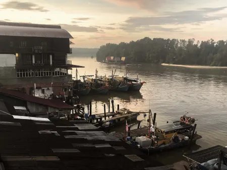 Crosview Отели в г. Simpang Empat Semanggol