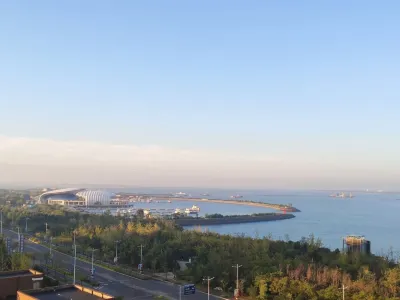 Near The Sea Hotel Các khách sạn gần Zhongnan Lavina Beach