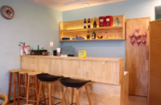 Guli · Hometown High-rise River View Homestay (Chaotianmen)