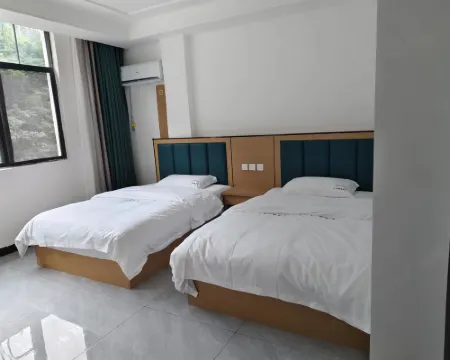 Renzhiqiao Farm Stay Hotels in Pingbian