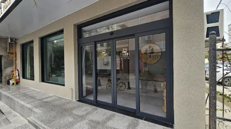 Sanyuan Tengyuan Hotel Отели рядом с достопримечательностью «Sanyuan City God Temple»