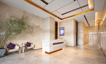 Lavande Hotel (Zhangwu Zhonghua Road Dingxin Fashion Plaza)