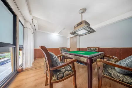 The Jinlan Hotel Отели рядом с достопримечательностью «Xilai Ancient Town»