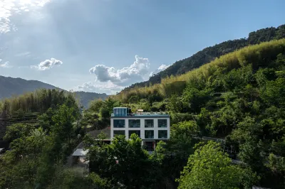 Hangzhou Lin'an Time Pavilion Homestay Отели в г. Каньон Zhexi