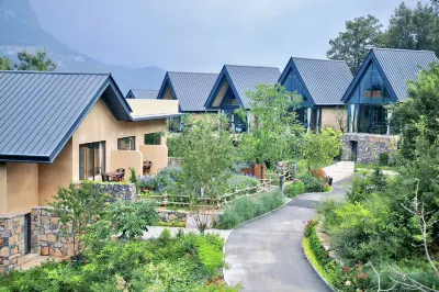 Xuanya Suji Qixian Shanju (Huixian Baoquan Tourist Area) Hotel in zona Xinxiang Baligou