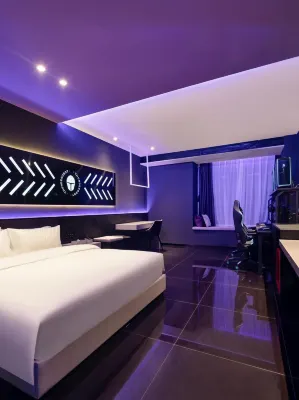 Yongkang Fengqi E-sports Hotel (Baolong Plaza)