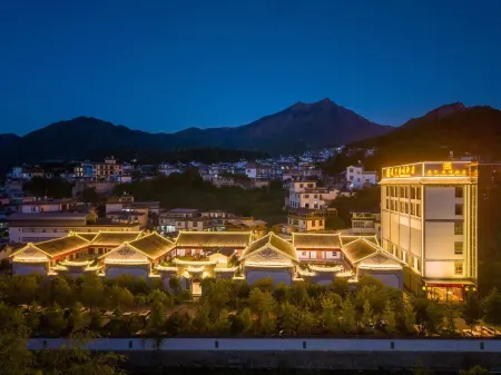 Pu LAN ding feng hotel Отели в г. Ланьпин