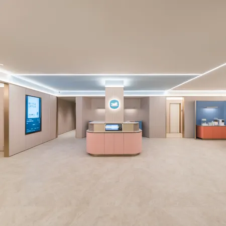 HanTing Hotel (Binhai Wuyue Plaza)