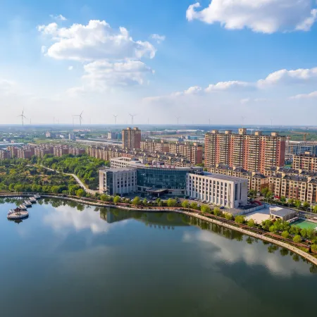 Xiangyun International Hotel (Dezhou Qingyun Beihai Park)