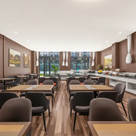 Jingchen Jiuzhou Hotel