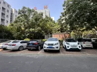 Tuke Global Hotel (Jiaozuo Headquarters New City Henan Polytechnic University South Campus)