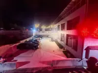 Xiahe Gesang Yunju Homestay - parking