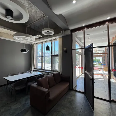 Sunite Youqi Oasis Business Hotel