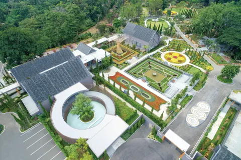 Flora Creek Chiang Mai