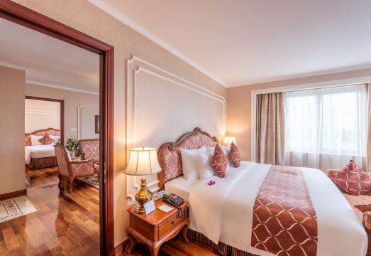 2. 그랜드 호텔 사..