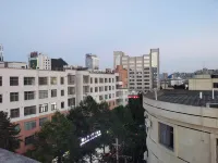 興義後花園酒店（桔山廣場豐源市場店） - 2星級