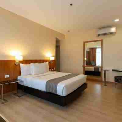 Paseo Premiere Hotel Rooms