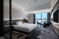 Phoenix International Hotel - parking