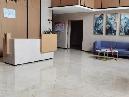 Xiamen Corner Station seaview apartment Отели рядом с достопримечательностью «Xiawu Square»