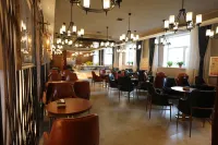 喆啡酒店（阿爾山火車站市政府店） - 3星級