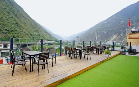 Wenchuan Guanshan Courtyard Отели в г. Вэньчуань