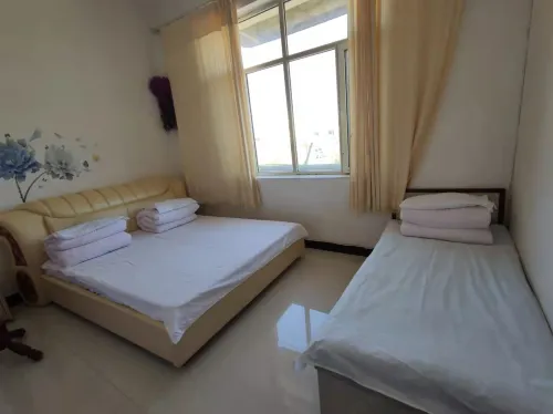 Ejina Banner Boyuan Family Hotel