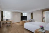 Vienna International Hotel (Qingdao Railway Station East Square) Hotels in Qingdao