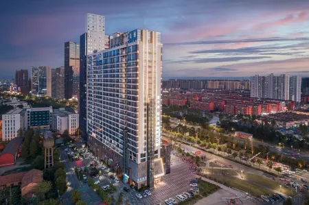 HanTing Hotel (Yaohu Shida Branch,Nanchang Taizidian Subway Station Shida Branch)) Отели рядом с достопримечательностью «Jiangxi Modern Polytechnic College»