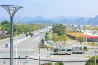 Yuan Yuan Yuan Homestay (Sunac Resort Polytechnic University) Hotel in zona Guilin University of Technology (Northwest to Guilin Yanshan Transportation Bureau)