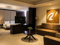 Gets Premiere Semarang Hotels in East Semarang
