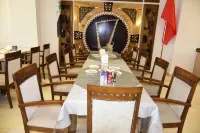 AL MAS HOTEL - Frühstück