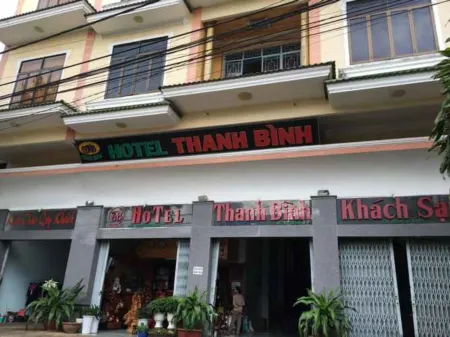 Thanh Binh Hotel Pleiku Отели в г. P. Dien Hong