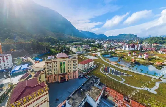 墨脱格拉丹東酒店