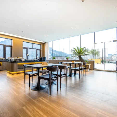 HanTing Hotel (Longnan Hui County Jianxin Road)