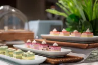 JOY LUCK PINEAPPLE RESORT HOTEL - servizio colazione