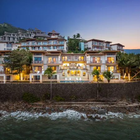 Wanning Half-Mountain Seacliff Lighthouse Pool Villa (Shenzhou Peninsula Potougang Branch)