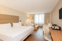 NH 컬렉션 베를린 미테 암 체크포인트 찰리