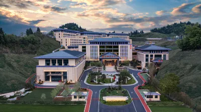 DIANJUN TAOHUALING HOTEL Hotels near Huangbaihe Bridge