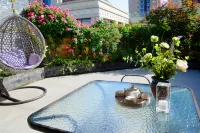 Poli Garden Hotel - parking