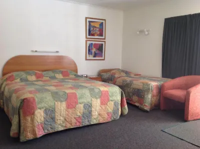 Breeze Motels Hotels in Coal Creek
