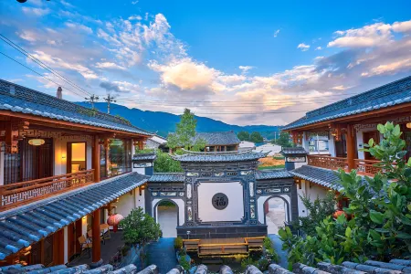 OuYang Guesthouse(No. 2 Yard) Отели рядом с достопримечательностью «Stage at Square Street»