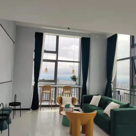 Mondrian Homestay (Ganzhou Wanxiang SOHO)