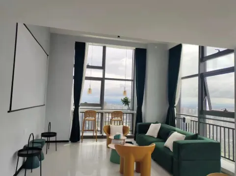 Mondrian Homestay (Ganzhou Wanxiang SOHO)